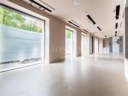 Negozio di 170 mq a Porta Romana, Cadore, Montenero Milano