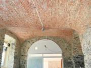 NEGOZIO di 3 vani e di 200 mq GENOVA rif. MURI COMMERCIALI