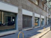 Negozio di 550 mq a Monforte, Majno, Tribunale Milano