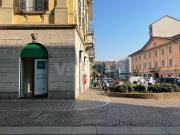 Negozio Gestito in affitto a Monza, Centro storico