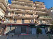 Negozio in affitto a Acerra