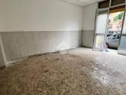 Negozio in affitto a Arzano