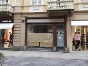 Locale commerciale in affitto a Asti