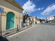 Negozio in affitto a Bacoli