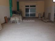 Negozio in affitto a Barletta