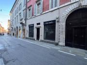 Negozio in affitto a Brescia