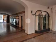 Negozio in affitto a Desenzano Del Garda