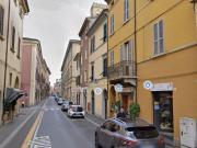 Negozio in affitto a Imola