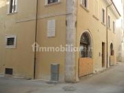 Negozio in affitto a L'Aquila