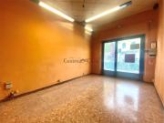 Negozio in affitto a Lucca