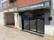 Negozio in affitto a Marino