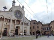 Negozio in affitto a Modena