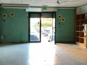 Negozio in affitto a Napoli