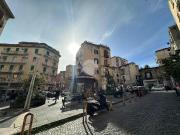 Negozio in affitto a Napoli