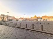 Negozio in affitto a Napoli
