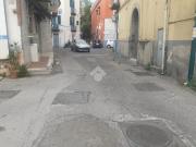 Negozio in affitto a Napoli