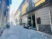 Negozio in affitto a Napoli