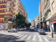 Negozio in affitto a Napoli