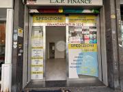 Negozio in affitto a Napoli