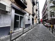 Negozio in affitto a Napoli