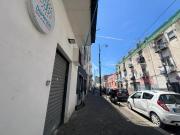 Negozio in affitto a Napoli