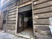Negozio in affitto a Napoli