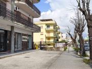 Negozio in affitto a Napoli