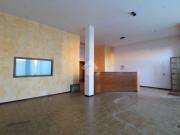 Negozio in affitto a Palazzolo Sull'Oglio