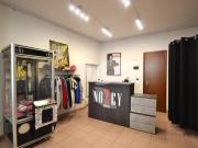 Negozio in affitto a Parma