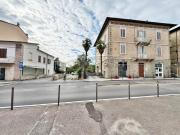 Negozio in affitto a Perugia