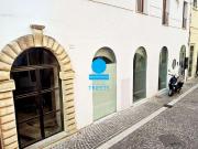 Negozio in affitto a Pesaro
