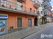 Negozio in affitto a Pomigliano D'Arco