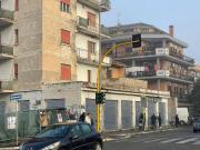Locale commerciale in affitto a Roma