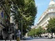 Locale commerciale in affitto a Roma