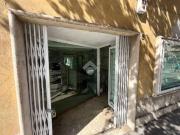 Negozio in affitto a Roma