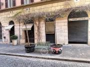 Locale commerciale in affitto a Roma