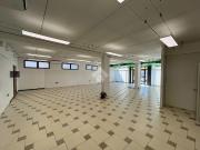 Negozio in affitto a Rosa'