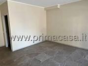 Negozio in affitto a Verona