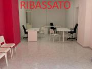 Negozio in vendita a Giugliano In Campania