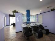 Locale commerciale in vendita a Legnano