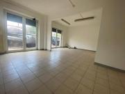 Negozio in vendita a Lucca