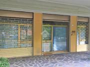 Negozio in vendita a Modena