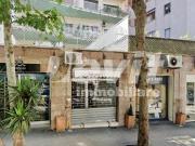 Locale commerciale in vendita a Napoli