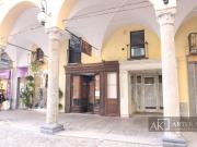 Negozio in vendita a Novara