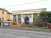 Negozio in vendita a Pavia