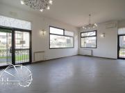 Negozio in vendita a Prato