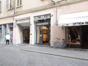 Negozio in vendita a Reggio Emilia