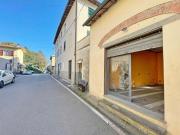 Negozio in vendita a San Lorenzo a Vaccoli Lucca 30 mq...