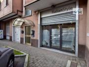 Negozio in Vendita a Seveso Seveso Centro