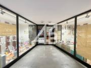 Locale commerciale in vendita a Trieste